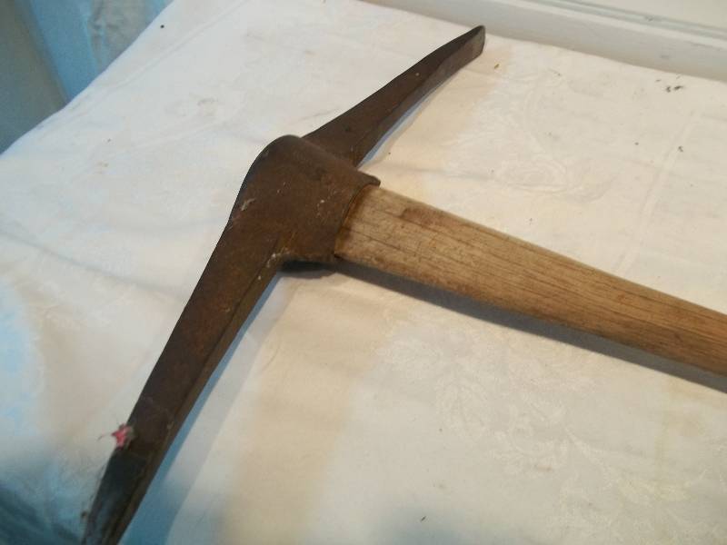 Pick Ax