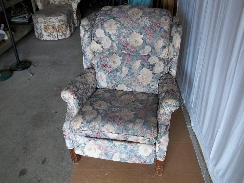 Recliner Chair
