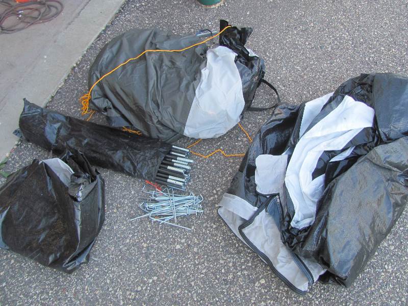 lot 1 image: Tents