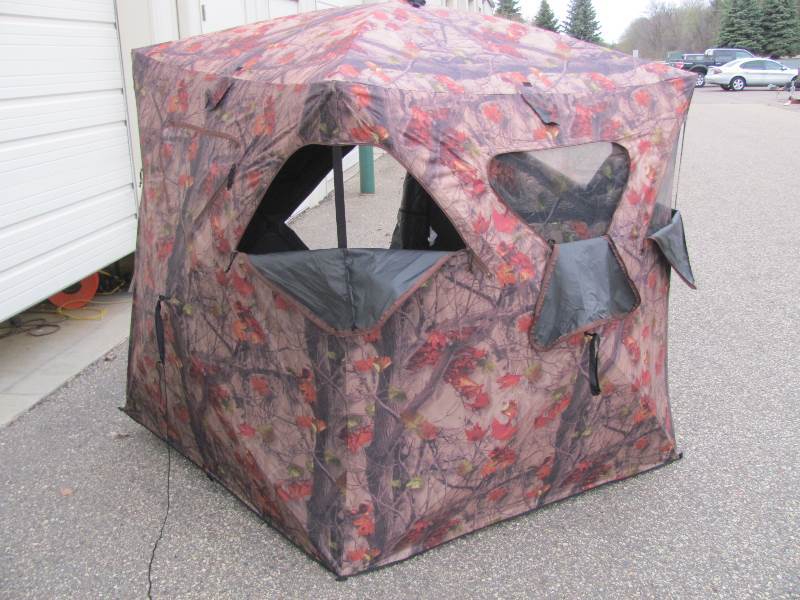 lot 13 image: Hunting Blinds