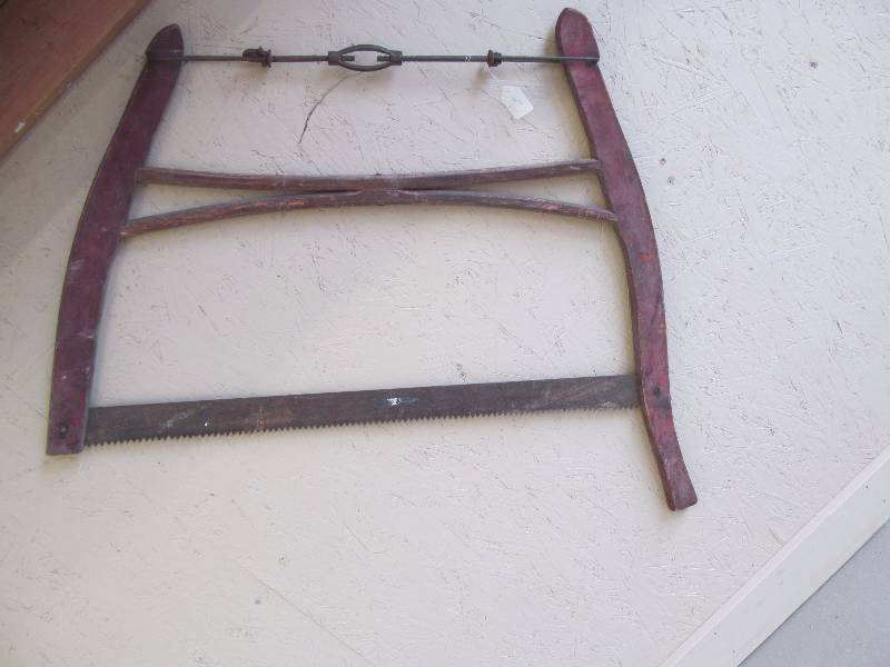 lot 6 image: Vintage Saw