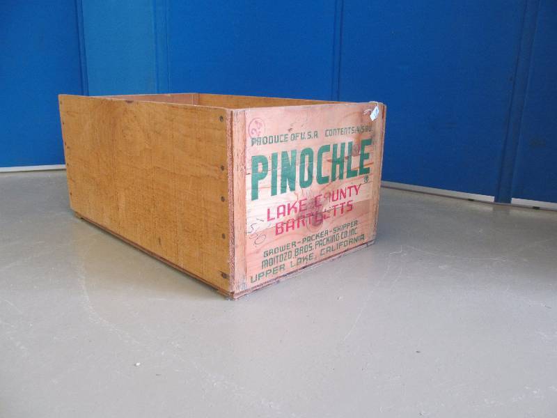 lot 15 image: Crate