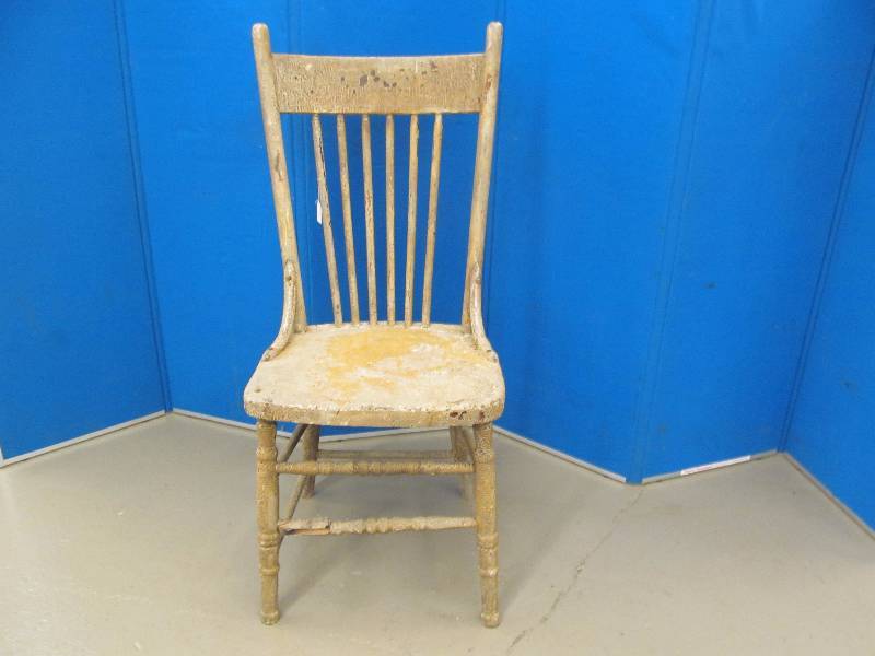lot 51 image: Vintage Chair