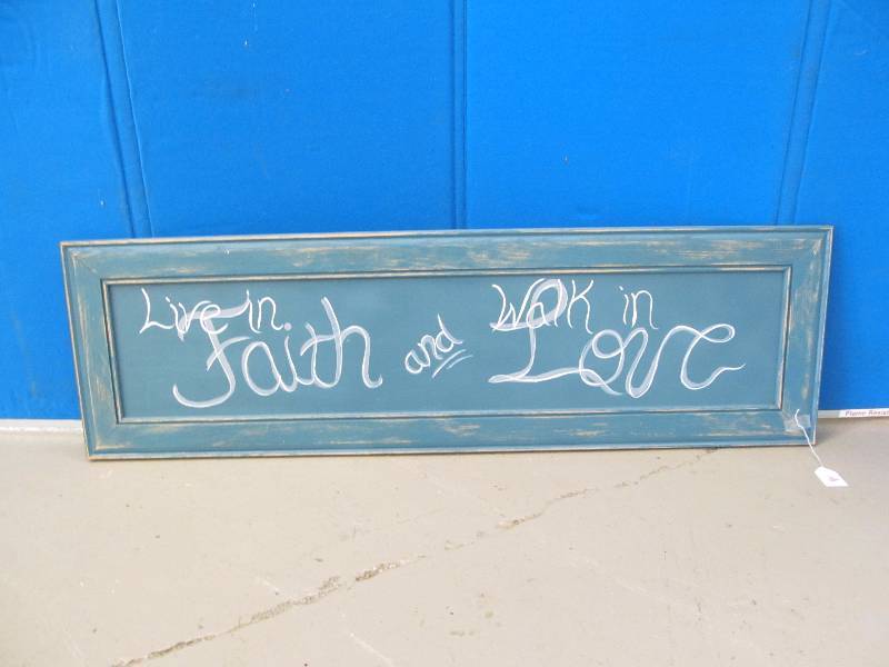 lot 58 image: Wall Dcor