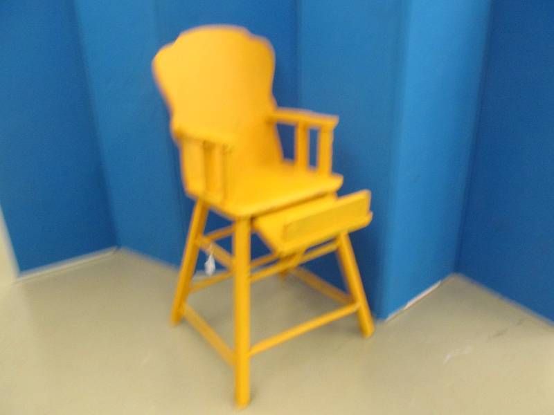 lot 75 image: Antique Highchair