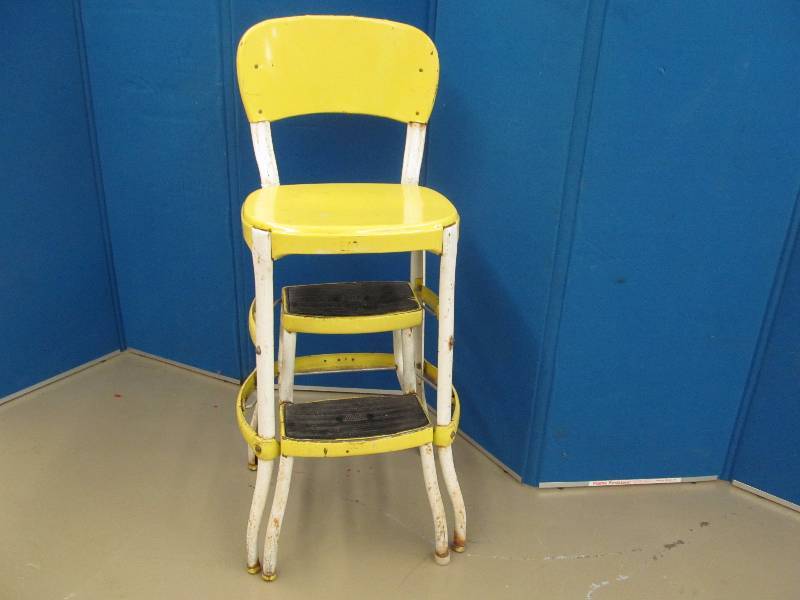 lot 80 image: Vintage Stool