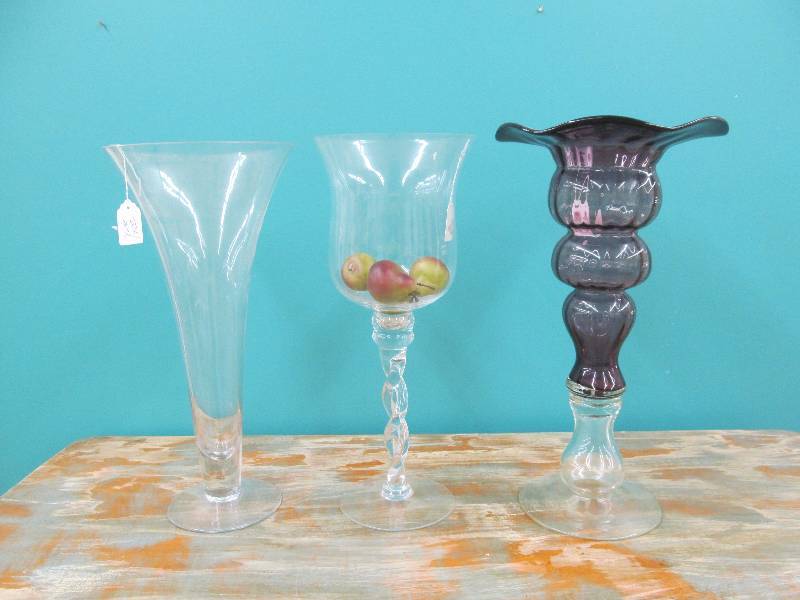 lot 135 image: Vases