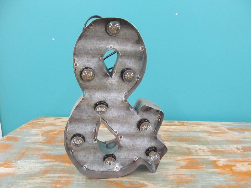 lot 138 image: Dcor