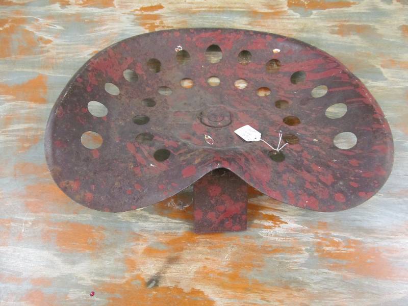 lot 155 image: Vintage Tractor seat