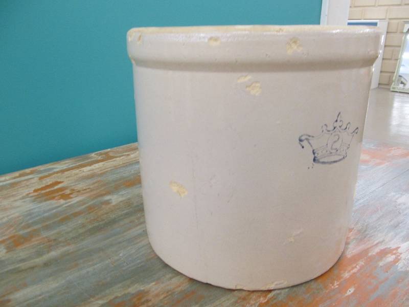 lot 159 image: Crock
