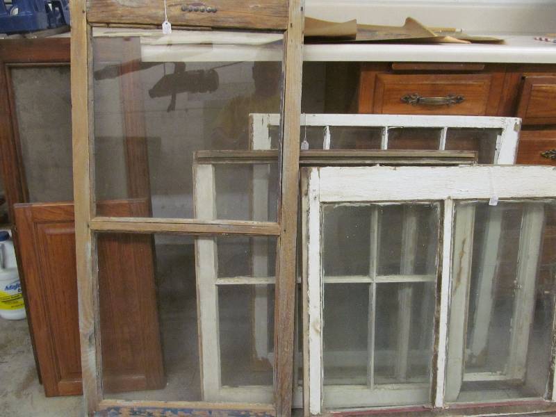 lot 255 image: Vintage Windows