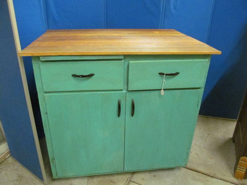 lot 265 image: Cabinet