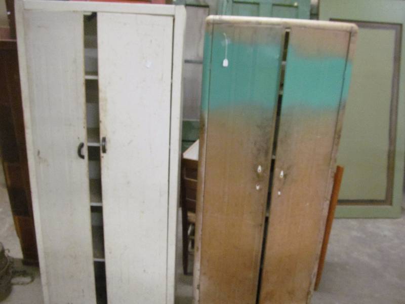 lot 299 image: Cabinets
