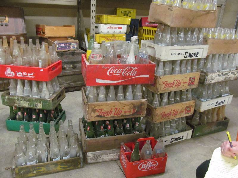 lot 304 image: Vintage bottles