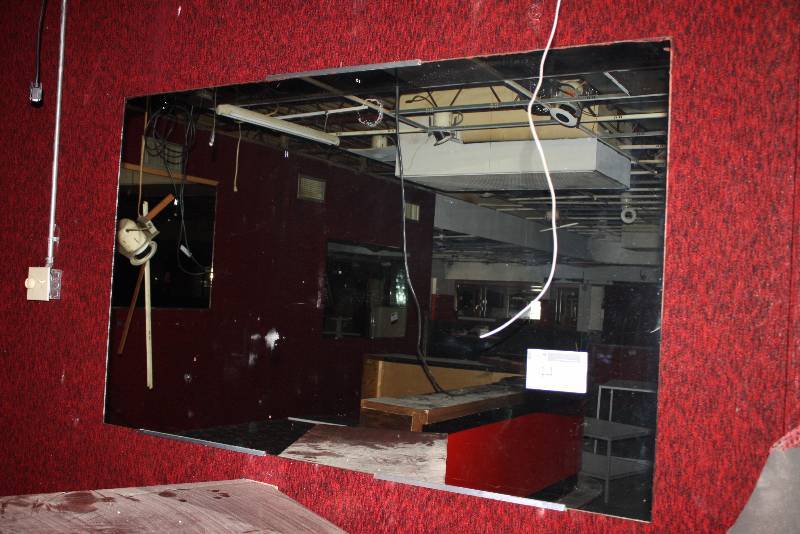 lot 44 image: Lot of (2) Mirrors 69 x 42, 72 x 44 Requires Tools For Removal.