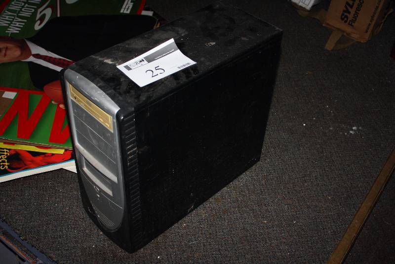 lot 25 image: Miscellaneous Computer Tower wDVD Player.