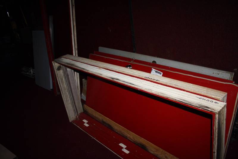 lot 46 image: Lot of (6) Doors Miscellaneous Materials 79 x 36 (3).