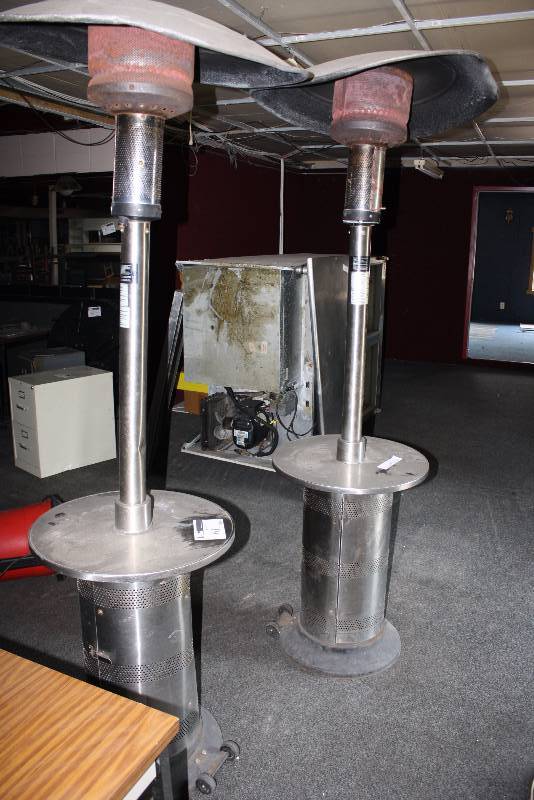 lot 61 image: Lot of (2) Patio Heater PH2800-B Propane Heaters 40,000 BTUHR G-PH018PSS.