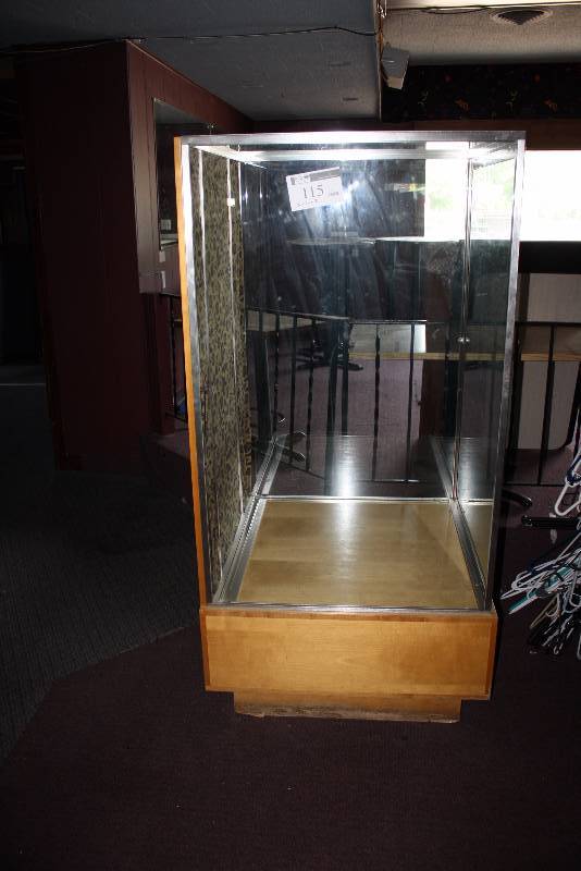 lot 115 image: Glass Display Case w2 Glass Walls, Wooden Base & Glass Door.