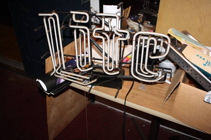 lot 180 image: Lite Neon Beer Sign Tested & Not Operational.