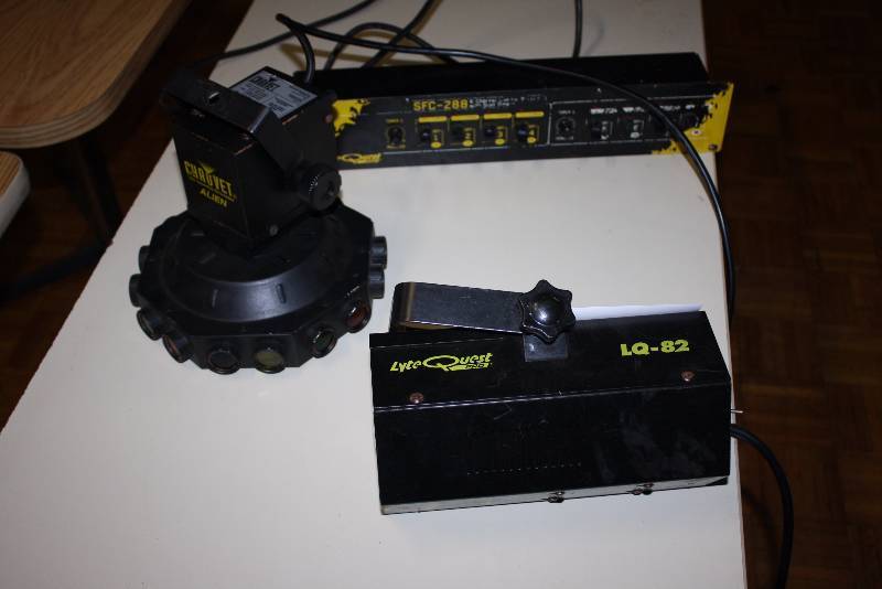 lot 189 image: Lot of (3) Including Light Machine, Model LQ-82, Bulb LQ-64610 Chauvet CH-209 Alien Light Machine SFC-288 Light Controller.