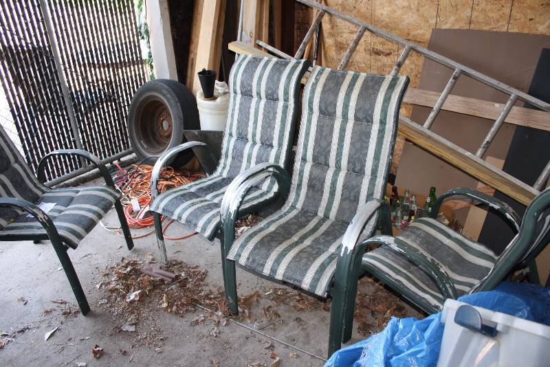 lot 265 image: Lot of (5) Patio Chairs wGreen Striped Backing & Metal Frames.