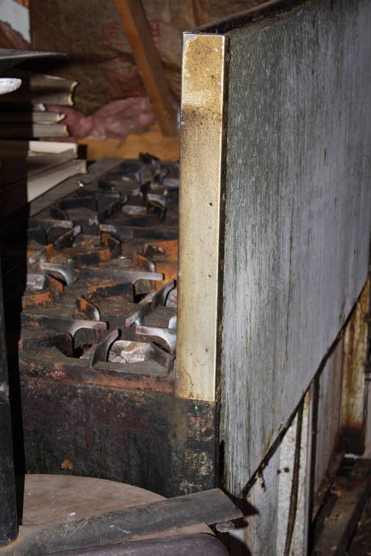 lot 280 image: Commercial Range Stove w8 Ranges & Backing 36 x 72 x 60.