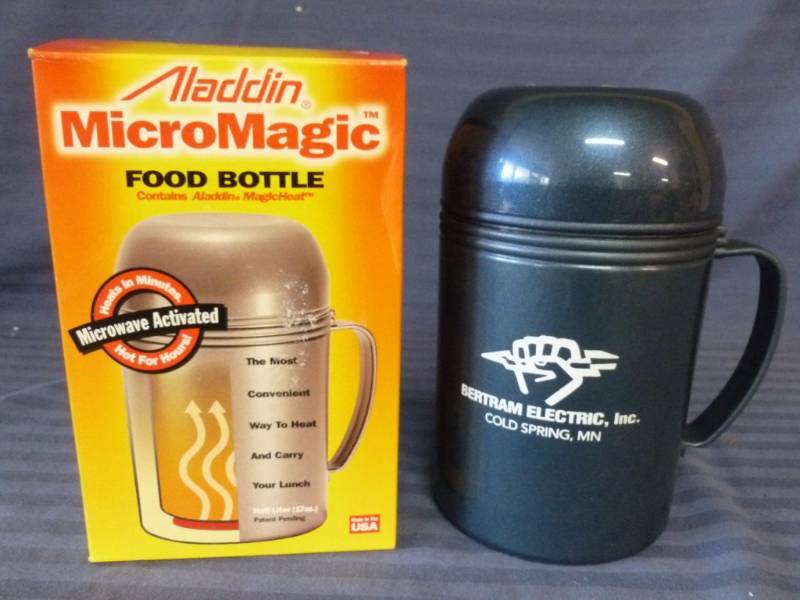 lot 14 image: Aladdin Food Bottle