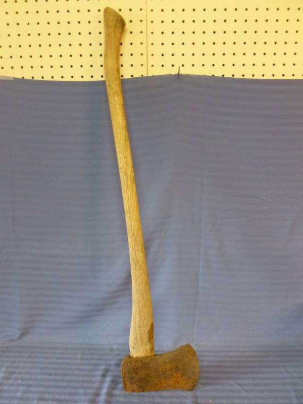 lot 31 image: Ax