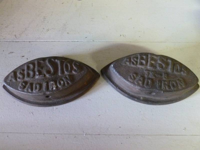 lot 32 image: Antique
