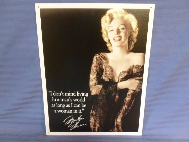 lot 44 image: Collectible Metal Sign