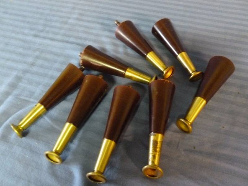 lot 57 image: Vintage Furniture Legs
