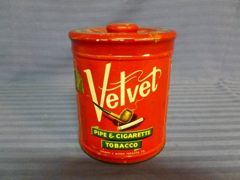 lot 68 image: Vintage Tobacco Can