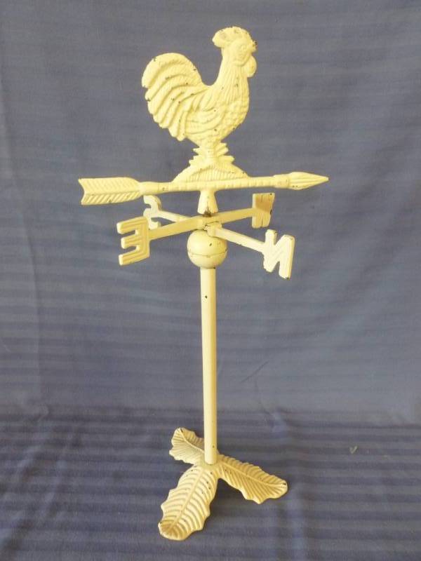 lot 91 image: Cast Iron Rooster Weather Vane