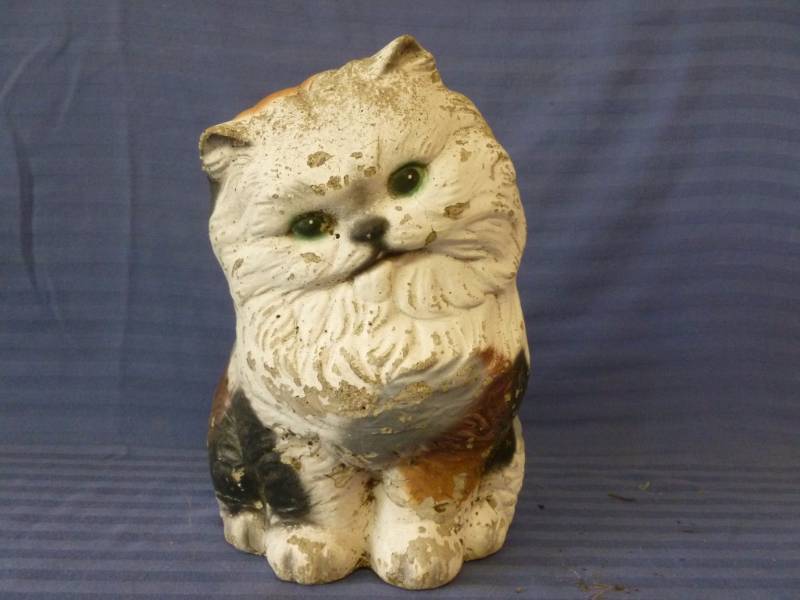 lot 94 image: Cement Cat