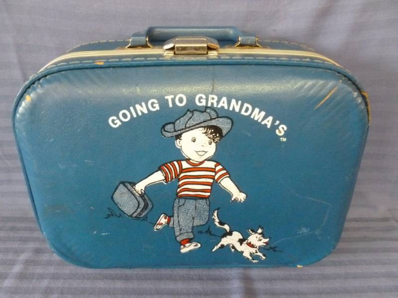 lot 101 image: Vintage Luggage