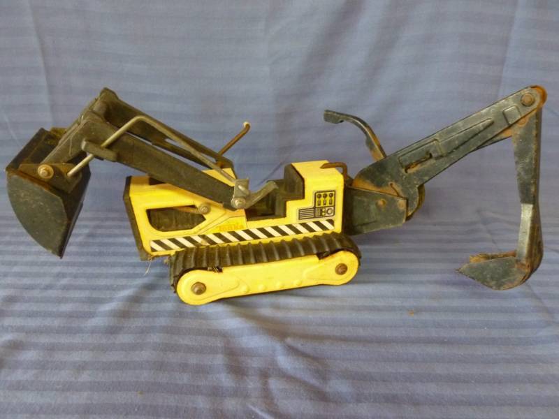 lot 102 image: Tonka