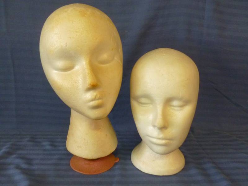 lot 112 image: Mannequin Heads
