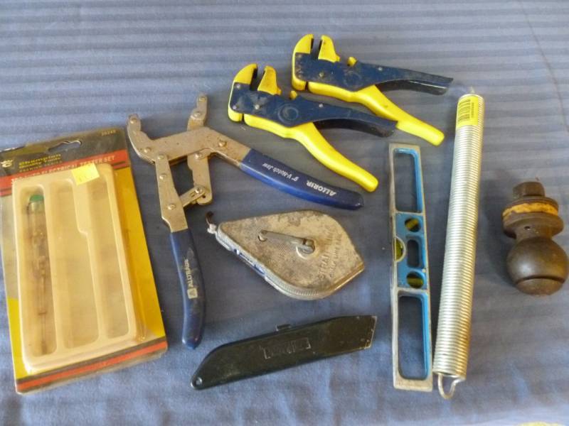 lot 142 image: Tools