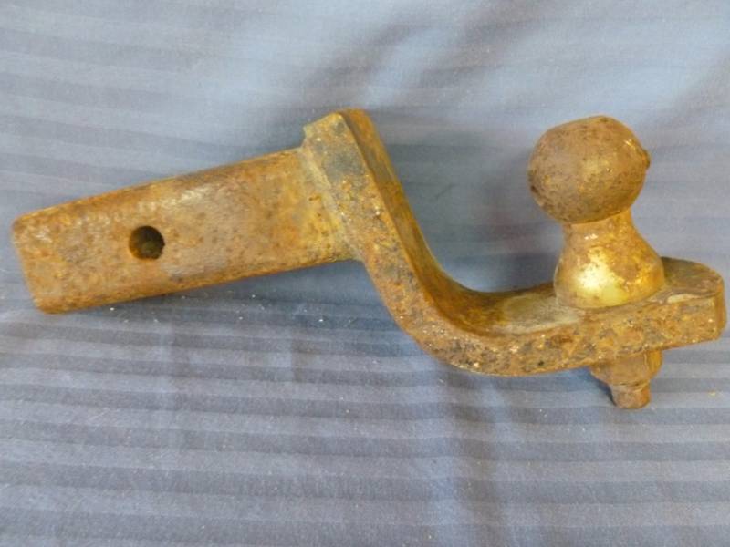 lot 148 image: Receiver Hitch