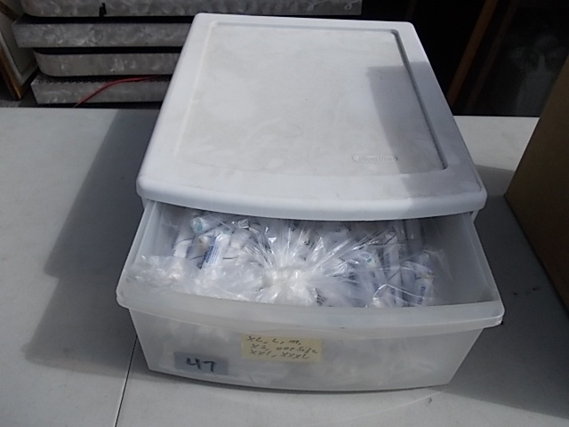 lot 47 image: Organizer Full