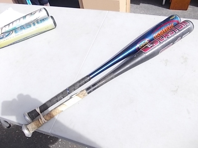 lot 58 image: Baseball Bats