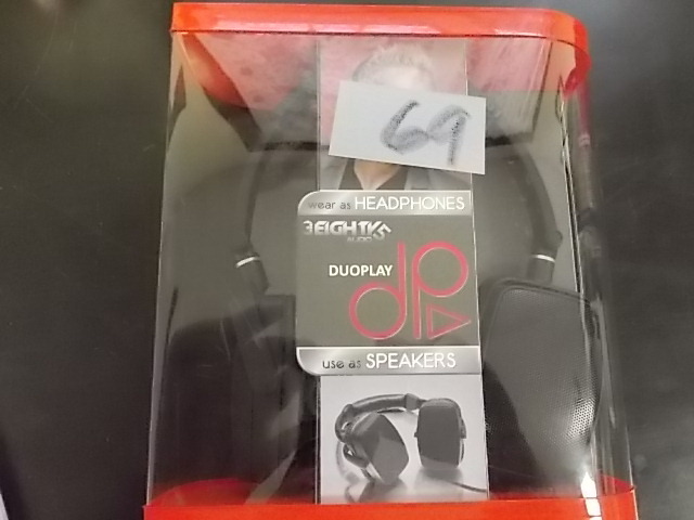 lot 69 image: HeadphoneSpeaker System