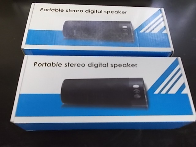 lot 71 image: Portable Speakers