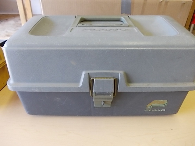 lot 80 image: Medium Plano Tackle Box