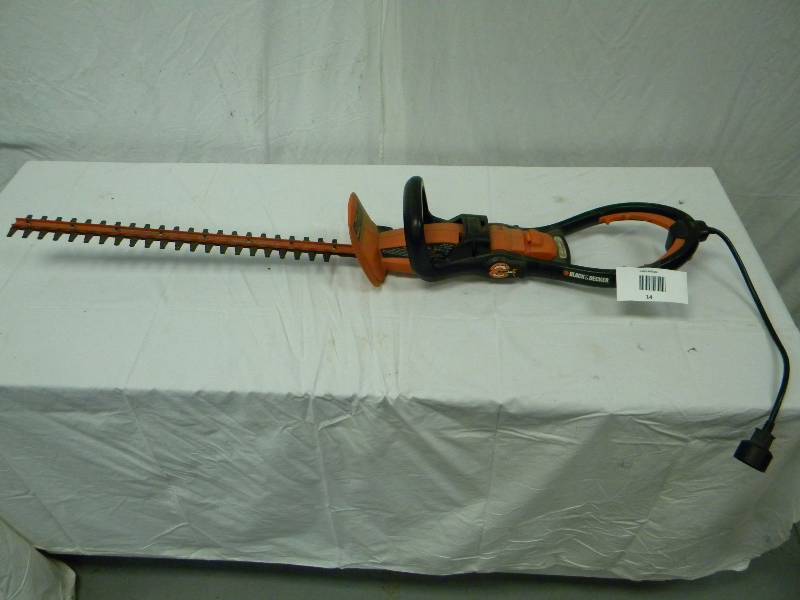 lot 14 image: Black & Decker Hedge Hog HH2410