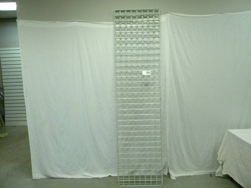 lot 123 image: Grid Wall Panels