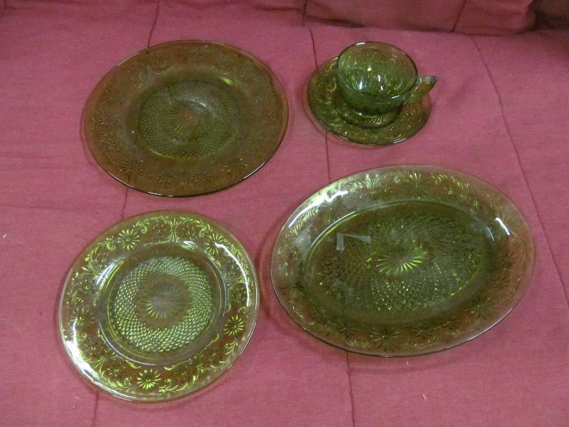 Green Depression Dishes
