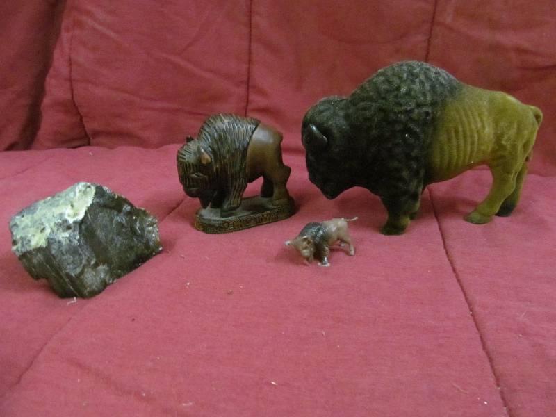 Buffalo figures