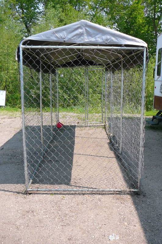 Chain Link Dog Kennel